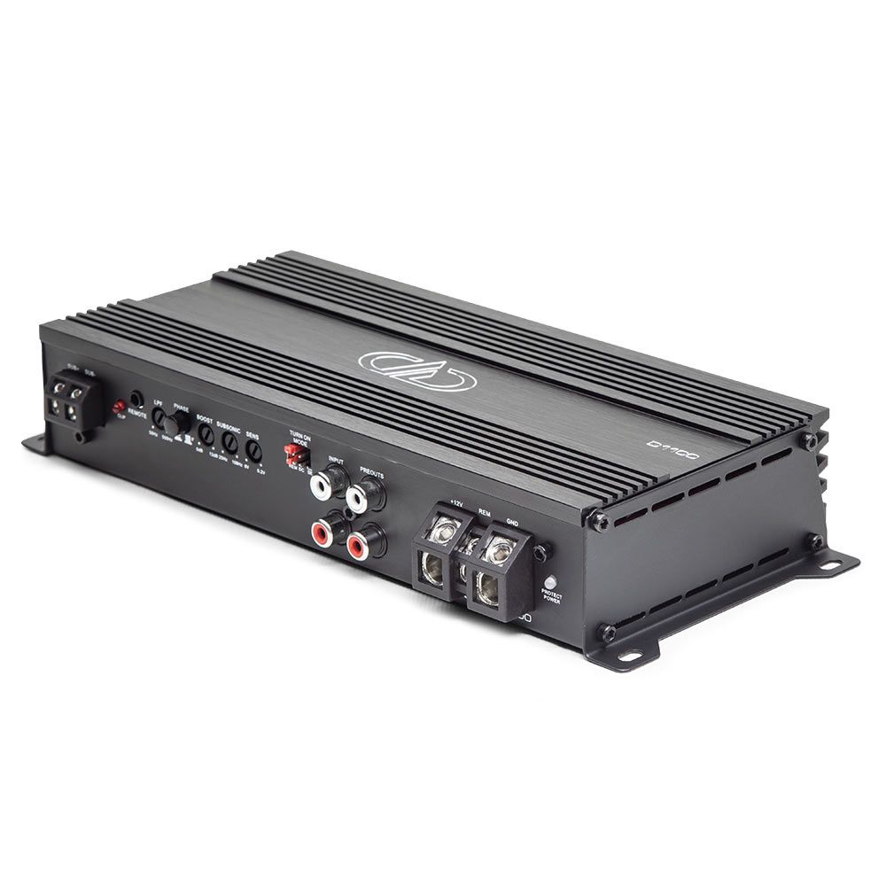 D1100 Monoblock Amplifier 3qtr top view
