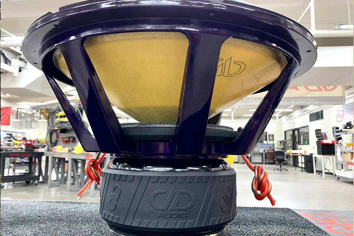 made in usa 21 inch 9900 subwoofer with purple frame and kevlar yellow cone