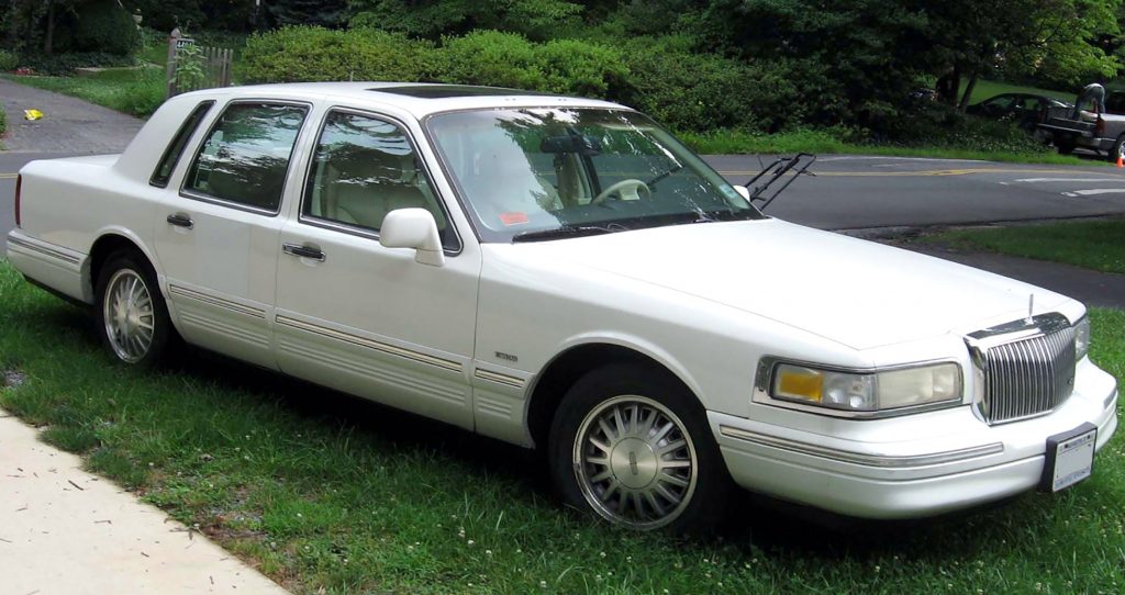 Lincoln Town Car Exterior