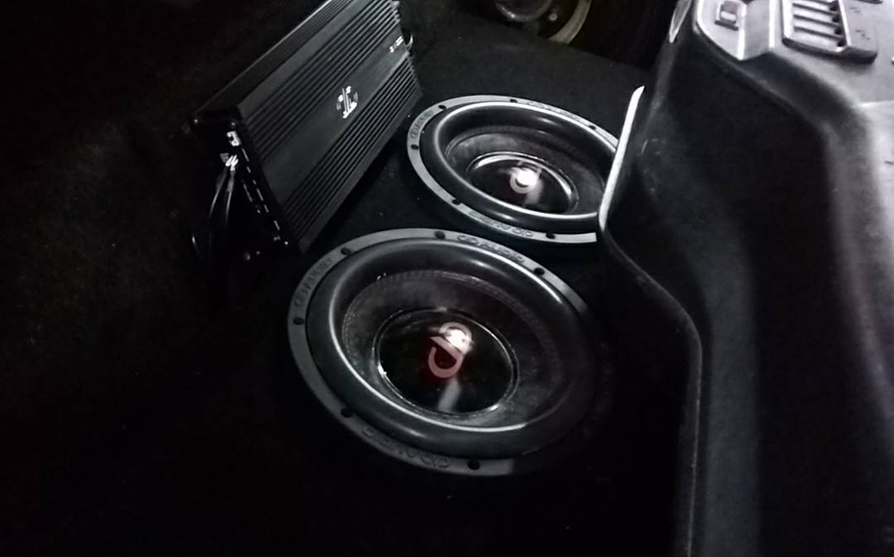 Car Tunes custom install subwoofers