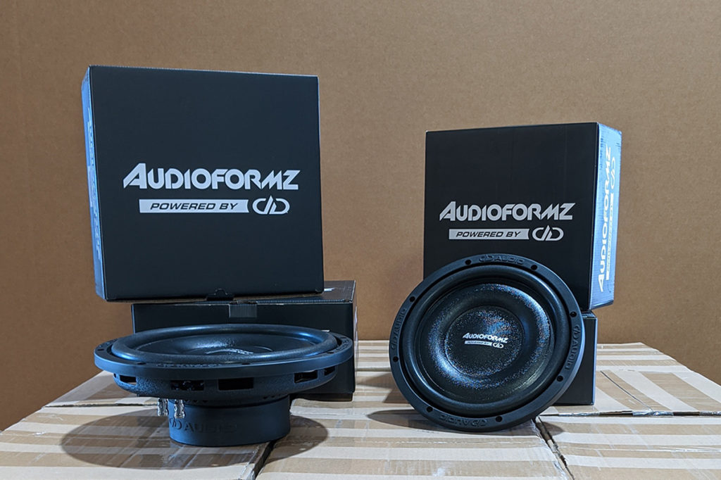 audioformz speakers with packaging