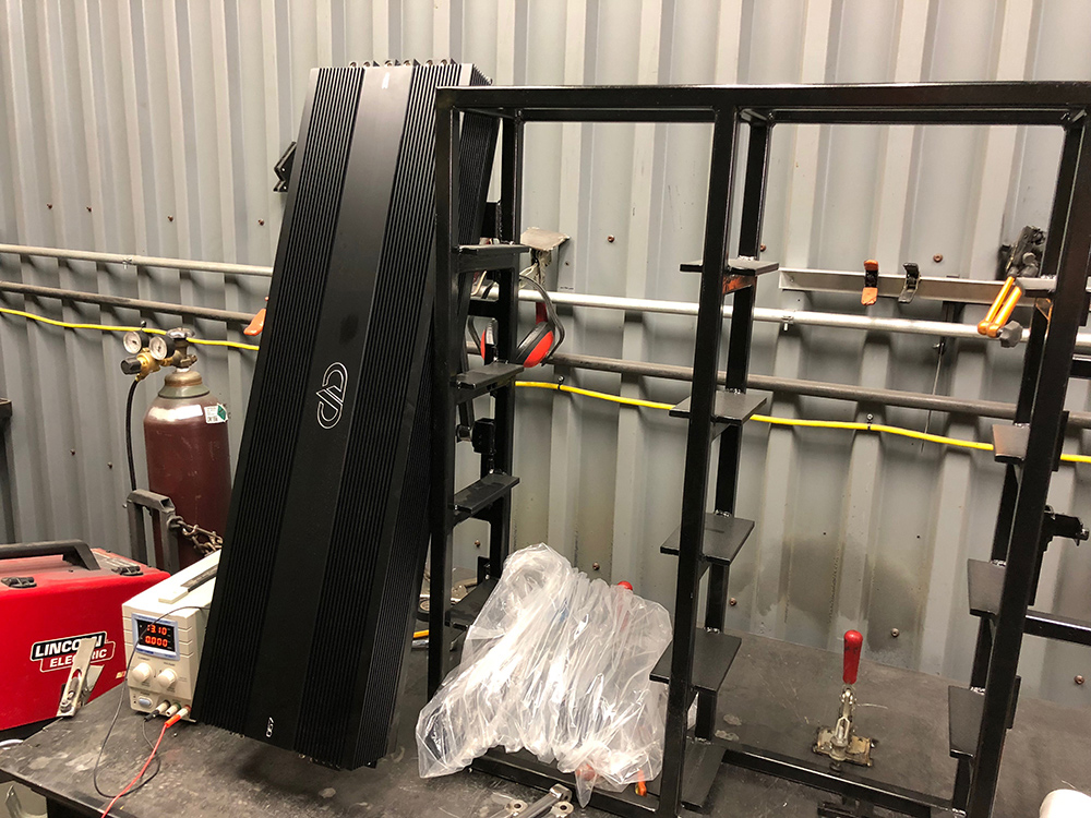 Photo One of Amp Rack Separate