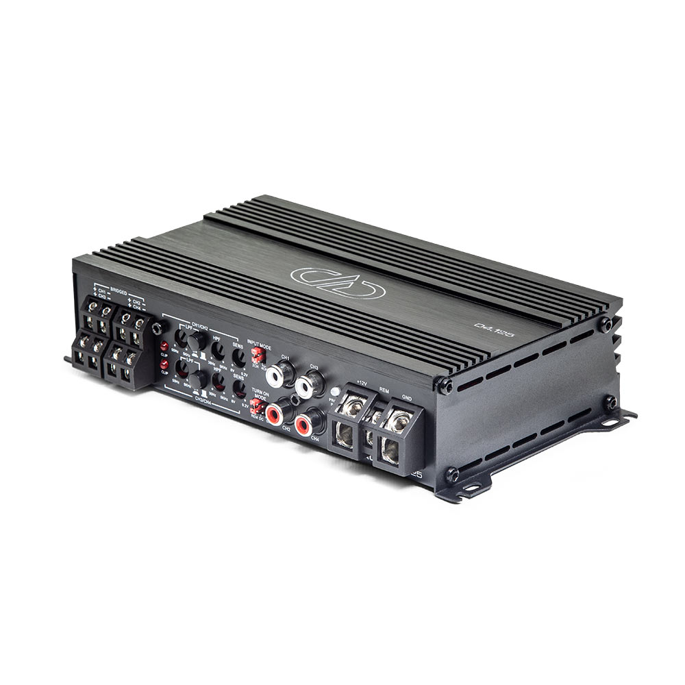 D4.125 4ch 800 watt amplifier control panel and heatsink view