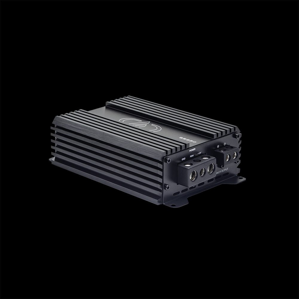 Photo of SS850 angled to show top plate with logo and model number and connection panel