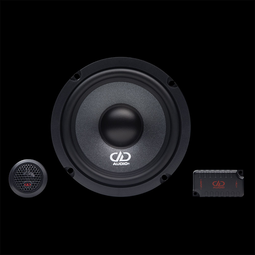 Photo of RL-CW6.5b component set with tweeter, midrange and crossover facing front