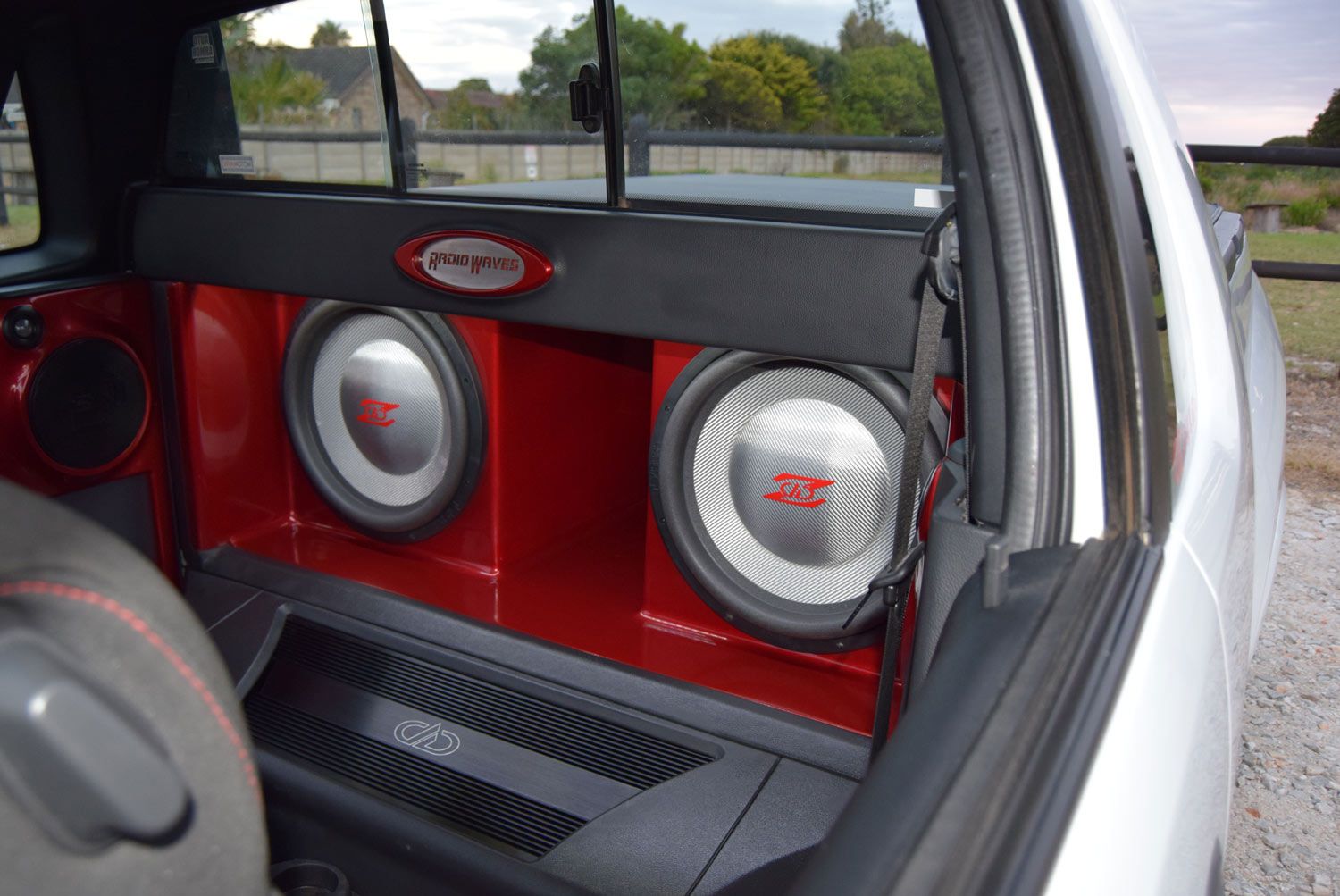 DD Audio Install Highlight - 2006 Opel Corsa Utility - DD Audio