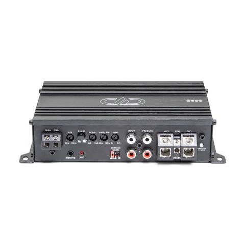 D600 Monoblock Amplifier 3qtr top view
